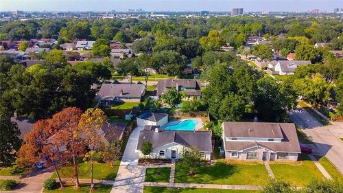 9306 Bankside Dr, Houston, TX, 77031-1713 | Card Image