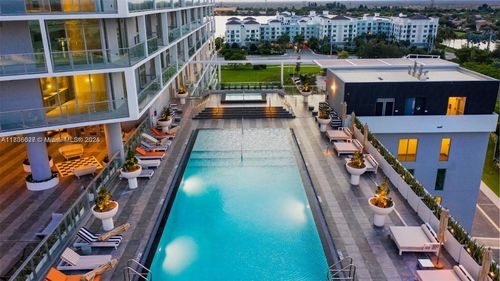 apt-2008-2000 Metropica Way, Sunrise, FL, 33323-3226 | Card Image