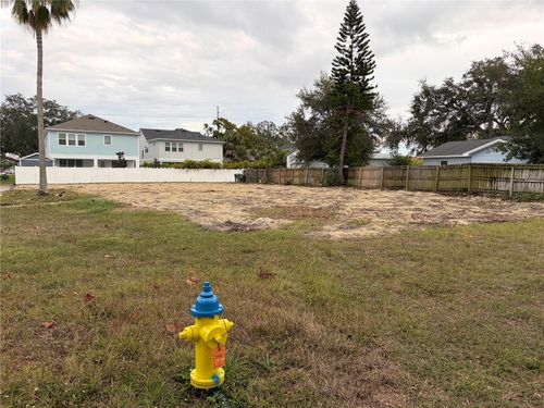 3210 W North B St, TAMPA, FL, 33609-1550 | Card Image