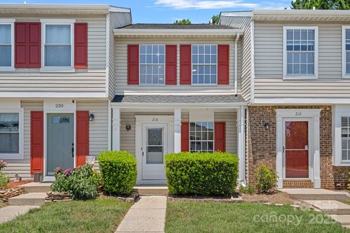 218 Water Oak Dr, Pineville, NC, 28134-7530 | Card Image