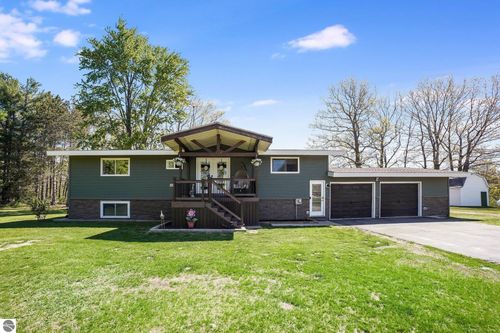 4381 Pine River Rd, Saint Louis, MI, 48880-9343 | Card Image