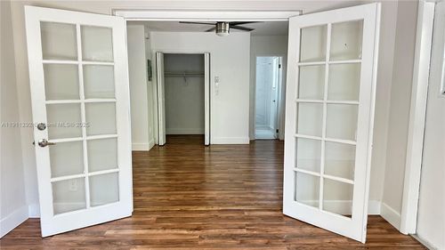 0-4460 Ne 13th Ter, Oakland Park, FL, 33334-4709 | Card Image