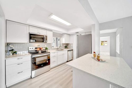 6812 Rio Pinar, North Lauderdale, FL, 33068-3724 | Card Image