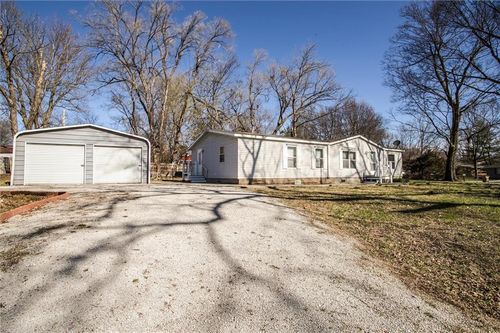 416 S Jefferson St, RAYMORE, MO, 64083-9706 | Card Image