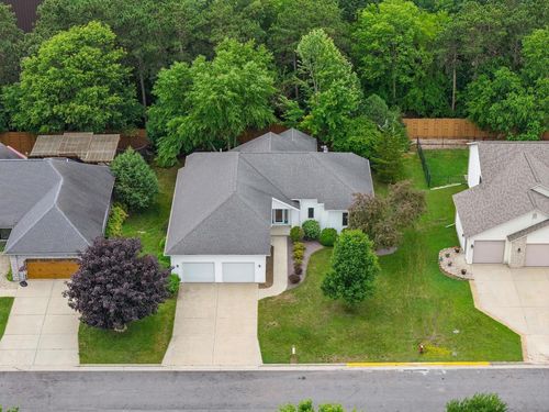 809 Hanksfield Place, Prairie Du Sac, WI, 53578 | Card Image