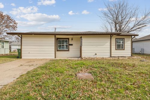 2822 Fir Park, Richland Hills, TX, 76118-6440 | Card Image