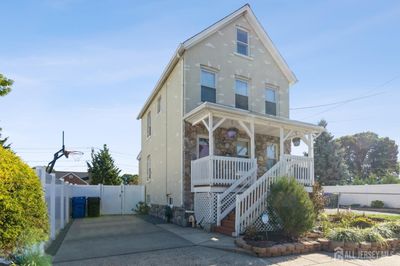 106 Fairfield Avenue, House other with 2 bedrooms, 1 bathrooms and null parking in Fords NJ | Image 3