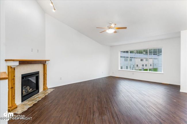 06-Living Room_ELI04851-Edit | Image 24