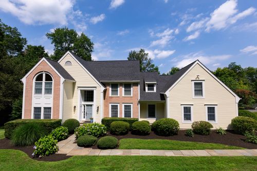 38 Rolling Hill Rd, Ridgefield, CT, 06877-3522 | Card Image