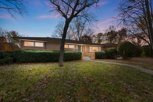 5400 Fair Elms Ave, Western Springs, IL, 60558-1814 | Card Image