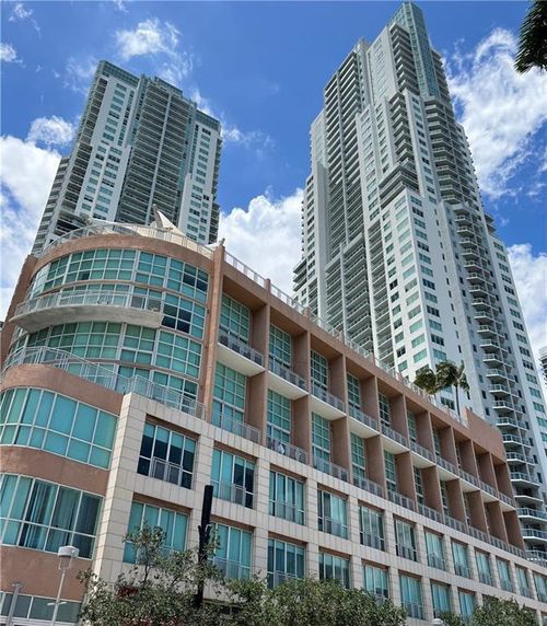 2710-253 Ne 2nd Avenue, Miami, FL, 33132 | Card Image
