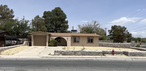 1300 Evelyn St, Las Cruces, NM, 88001-2406 | Card Image