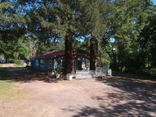 10375 West Rd, Redwood Valley, CA, 95470-9547 | Card Image