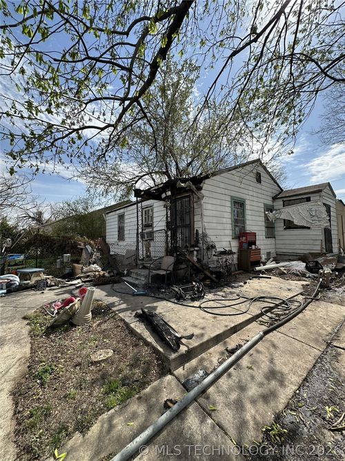 2032 E Woodrow St, Tulsa, OK, 74110-2019 | Card Image