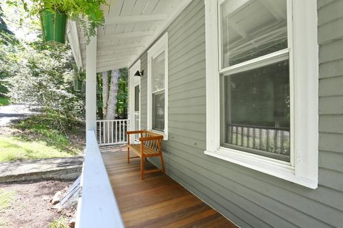 5 Collyer Ave, Valley Cottage, NY, 10989-2901 | Card Image