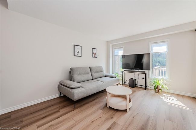 C11 - 7 Upper Mercer St, Townhouse with 3 bedrooms, 1 bathrooms and 2 parking in Kitchener ON | Image 5