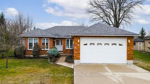 31-30 Ann St, St. Marys, ON, N4X1C8 | Card Image