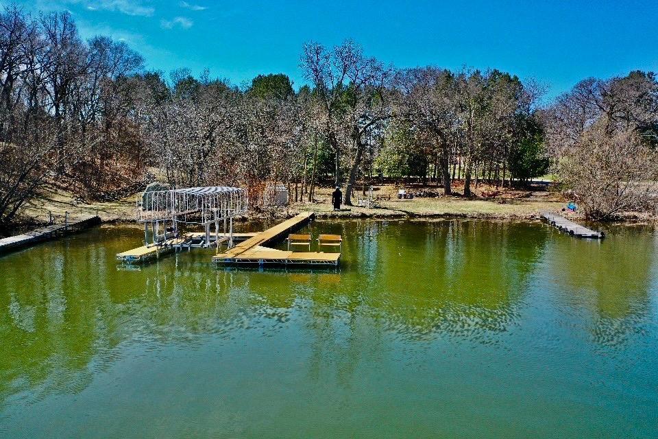 Land in Big Lake