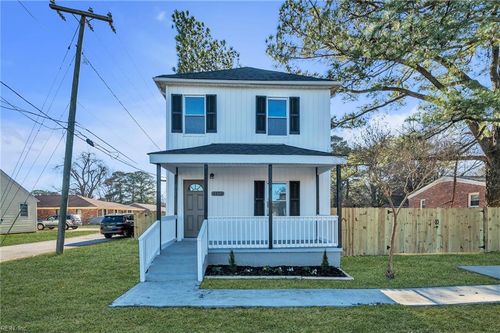 4112 Twin Pines Rd, Portsmouth, VA, 23703-1804 | Card Image