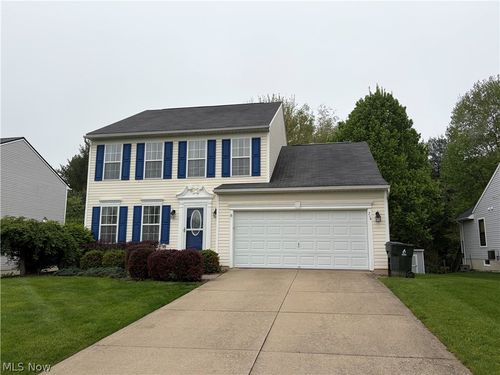 714 Whippoorwill Ln, Wadsworth, OH, 44281-8695 | Card Image