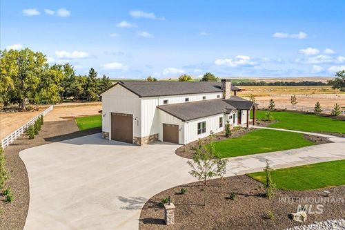 8900 Kemp Rd, Middleton, ID, 83644-1193 | Card Image