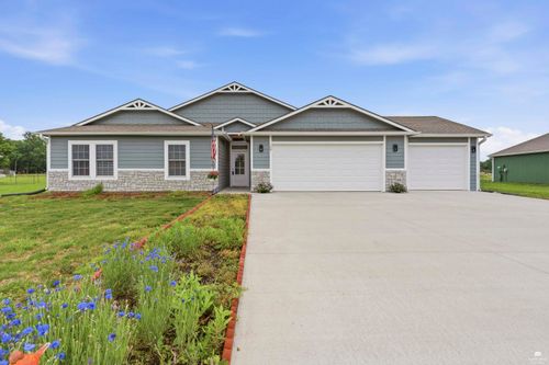 109 Mill Valley St, Alma, KS, 66401-7700 | Card Image