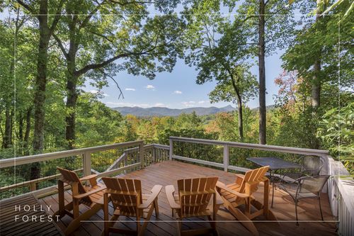 645 Black Oak Dr, Sapphire, NC, 28774-5626 | Card Image