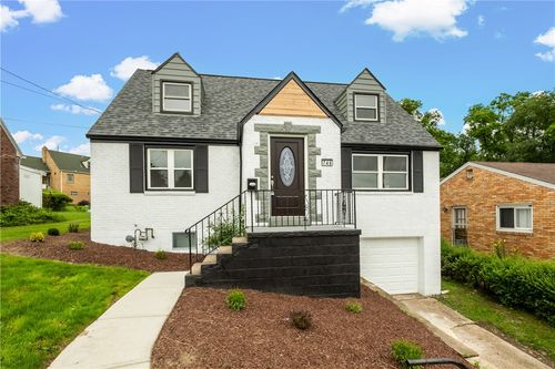 746 Agnew Rd, Baldwin Boro, PA, 15227 | Card Image