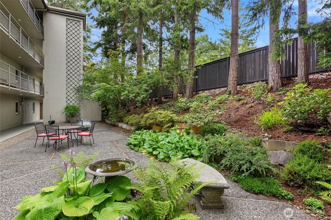 UNIT-104 - 965 Winslow Way E, Condo with 2 bedrooms, 1 bathrooms and 1 parking in Bainbridge Island WA | Image 24