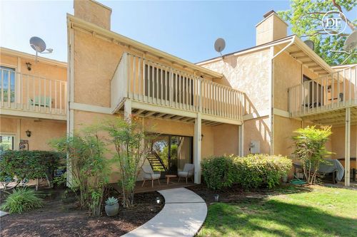 158 Flag Way, Paso Robles, CA, 93446-3442 | Card Image