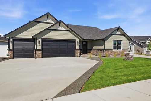 1235 N High Desert Dr, Deer Park, WA, 99006-5650 | Card Image