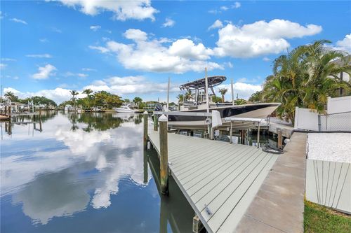4911 Palmetto Point Dr, Palmetto, FL, 34221-9766 | Card Image