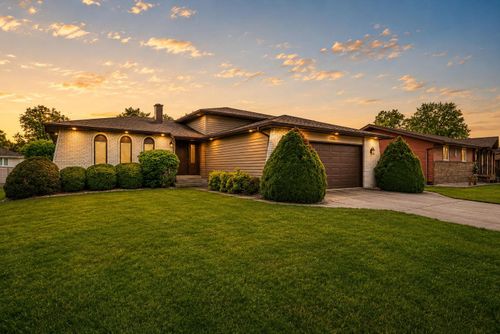 1225 Willow Ln, Schererville, IN, 46375-1023 | Card Image