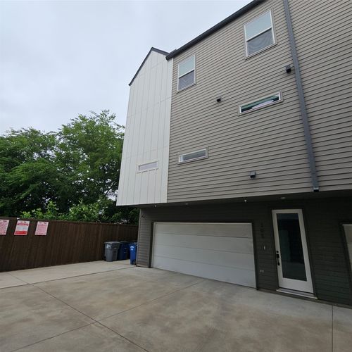 105-2143 Mail Ave, Dallas, TX, 75235-3510 | Card Image