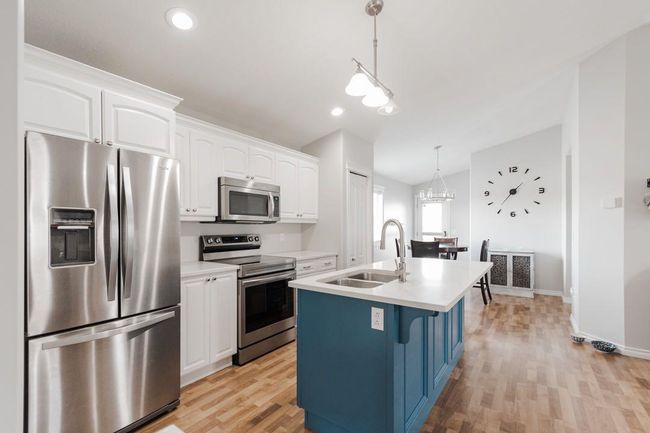 100 Swanson Crescent, House other with 4 bedrooms, 3 bathrooms and 5 parking in Fort Mcmurray AB | Image 5