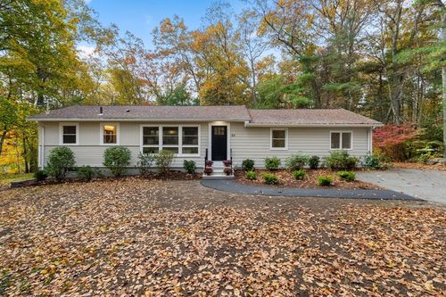 84 Middlesex St, Millis, MA, 02054-1043 | Card Image