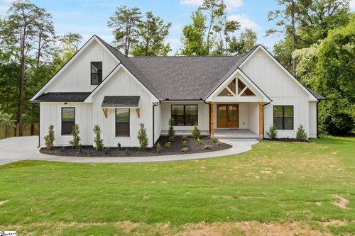 9 Dahlgreen Ln, Taylors, SC, 29687-2012 | Card Image