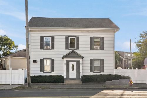114 Central St, Peabody, MA, 01960-4348 | Card Image