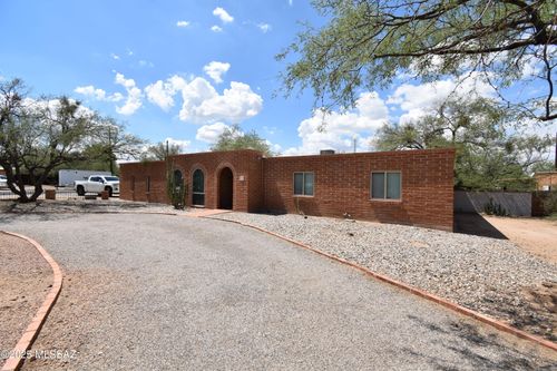 2701 N Avenida Empalme, Tucson, AZ, 85715-3704 | Card Image