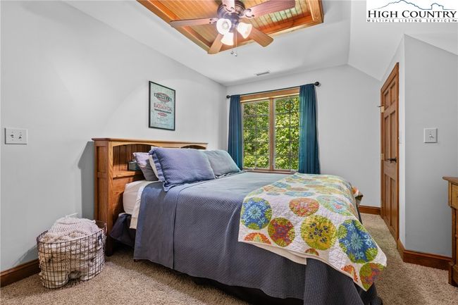 Upstairs Bedroom 2 | Image 28