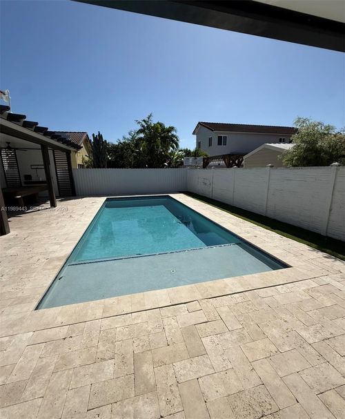 7874-7874 Nw 194th St, Hialeah, FL, 33015-6350 | Card Image