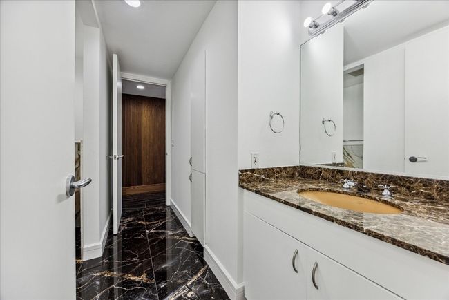 APT-401 - 901 W 9 Th St, Condo with 3 bedrooms, 2 bathrooms and null parking in Austin TX | Image 20