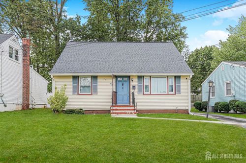 47 Willry St, Woodbridge, NJ, 07095-2442 | Card Image