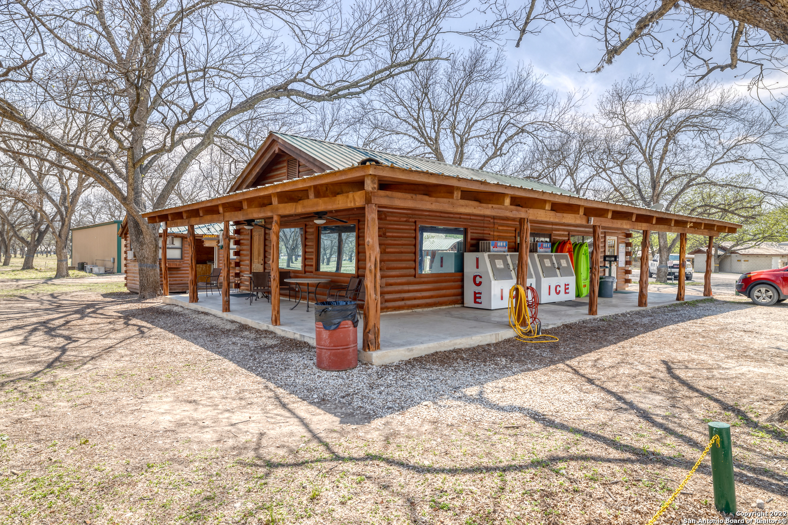 Land in Leakey 5