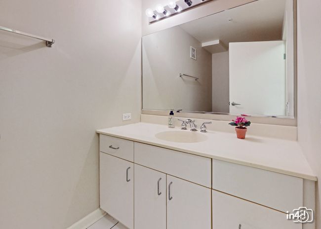 UNIT-108 - 1625 Glenview Rd, Condo with 2 bedrooms, 3 bathrooms and 2 parking in Glenview IL | Image 26