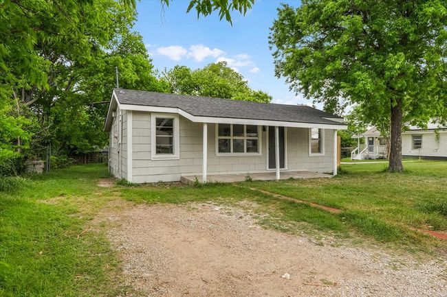 8208 Kender Ln, House other with 3 bedrooms, 1 bathrooms and null parking in White Settlement TX | Image 9