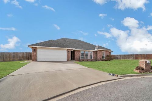 3121 White Tail Dr, Altus, OK, 73521-7812 | Card Image