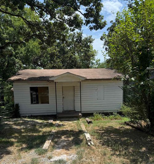 123 N Schiller St, Little Rock, AR, 72205-4443 | Card Image