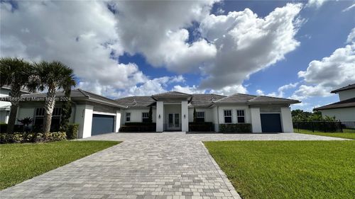 2010 Meadows Dr, Davie, FL, 33324 | Card Image