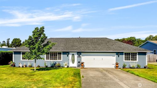 8255 Quinault Road, Blaine, WA, 98230 | Card Image